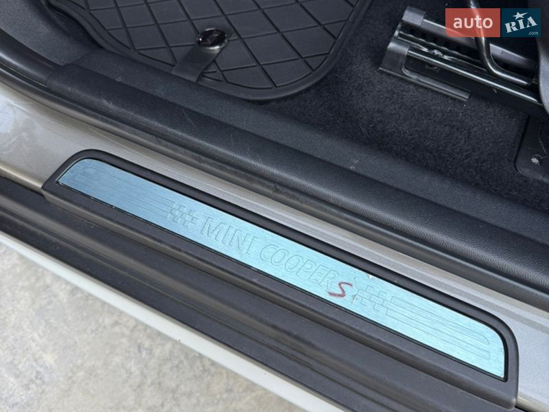 Хэтчбек MINI Countryman 2018 в Львове фото 16 Хэтчбек MINI Countryman 2018 в Львове