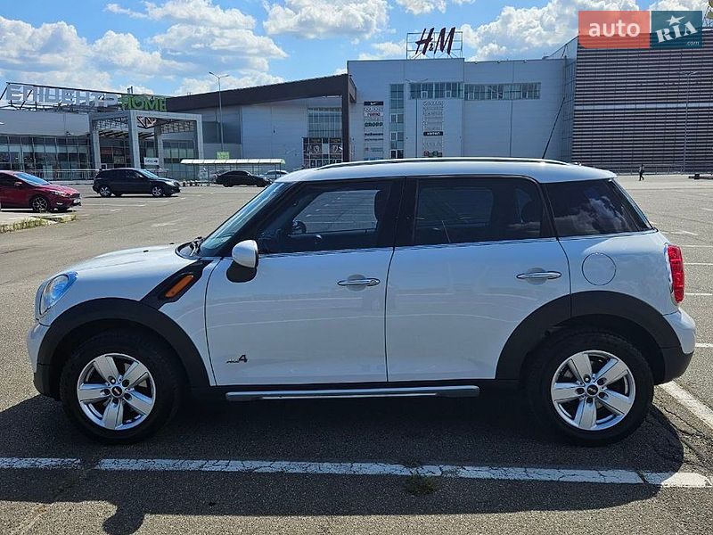 Внедорожник / Кроссовер MINI Countryman 2015 в Киеве