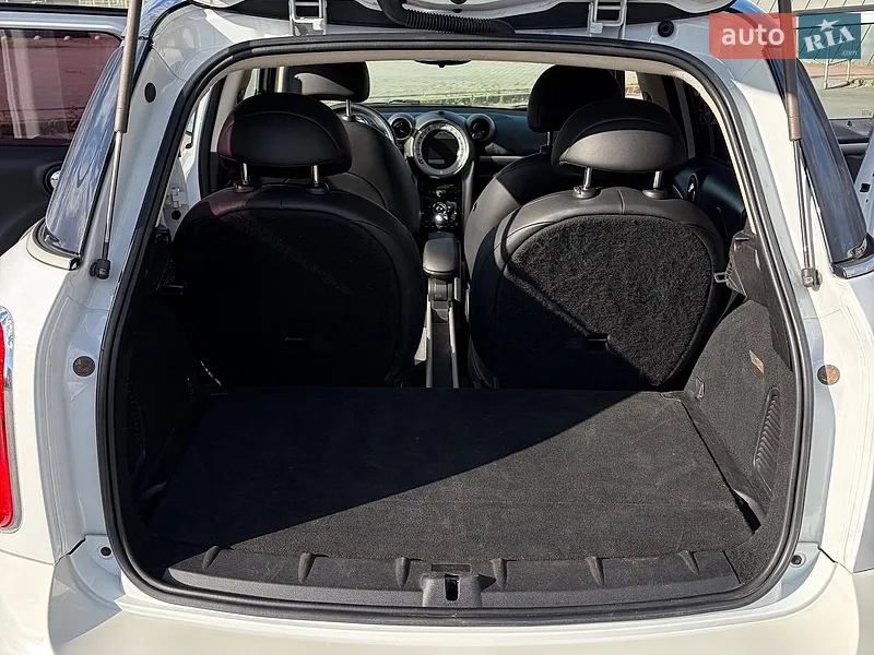 MINI Countryman 2010 VIN WMWZB3C50BWH95030 фото оголошення 12 з 68