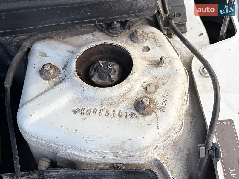 MINI Countryman 2010 VIN WMWZB3C50BWH95030 фото оголошення 28 з 68