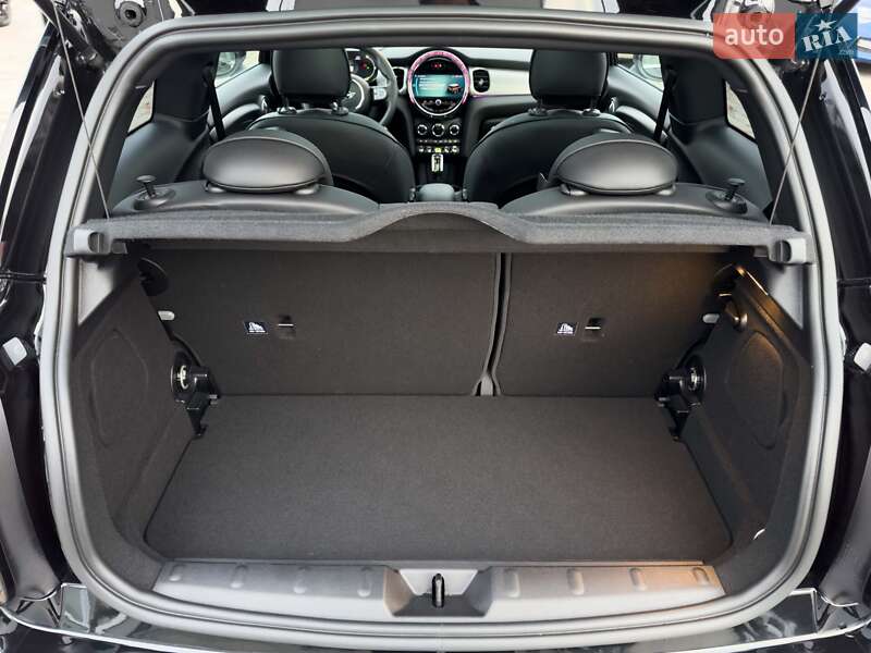 Хэтчбек MINI Electric 2022 в Луцке