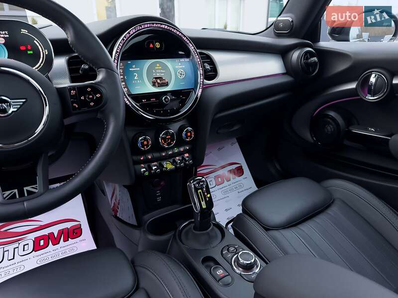 Хэтчбек MINI Electric 2022 в Луцке