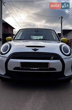 Хэтчбек MINI Electric 2021 в 