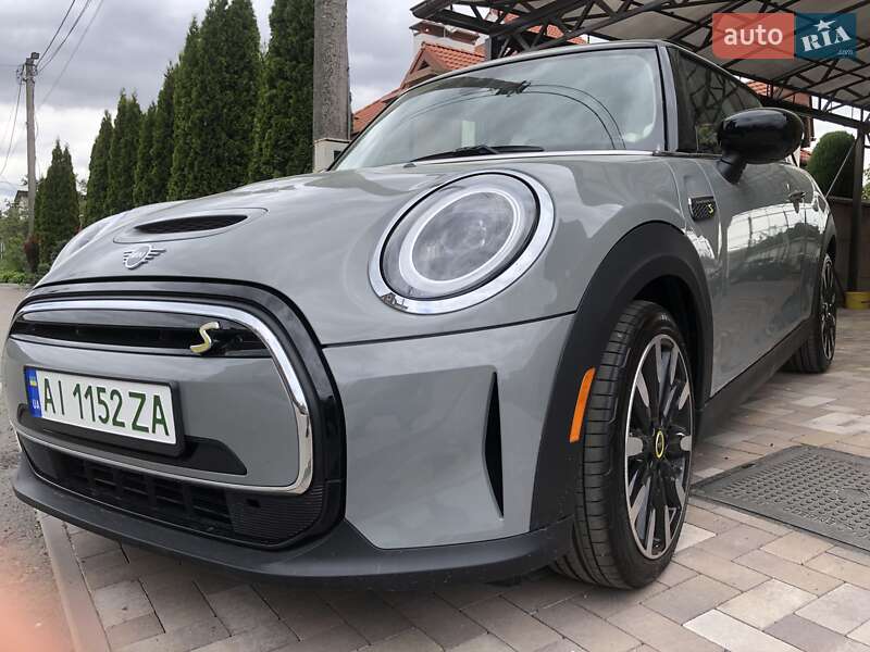 Хэтчбек MINI Electric 2022 в Киеве