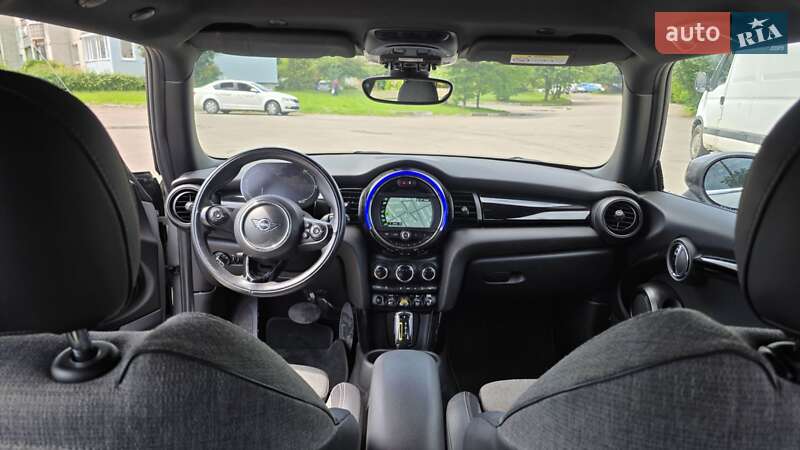 Хэтчбек MINI Electric 2021 в Калуше