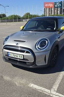 Хэтчбек MINI Electric 2023 в Киеве