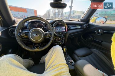 Хэтчбек MINI Electric 2020 в Киеве