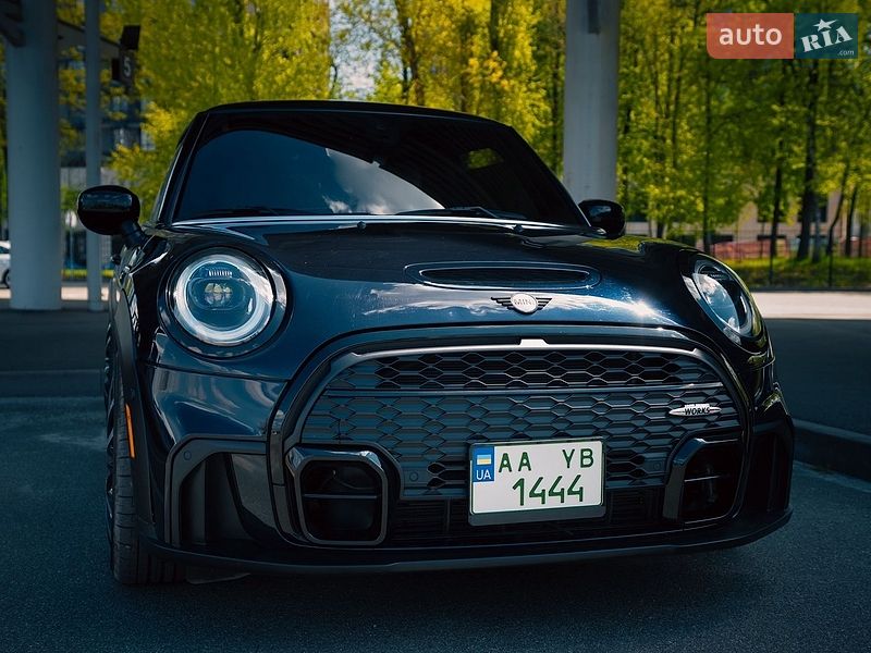 Хэтчбек MINI Electric 2021 в Киеве