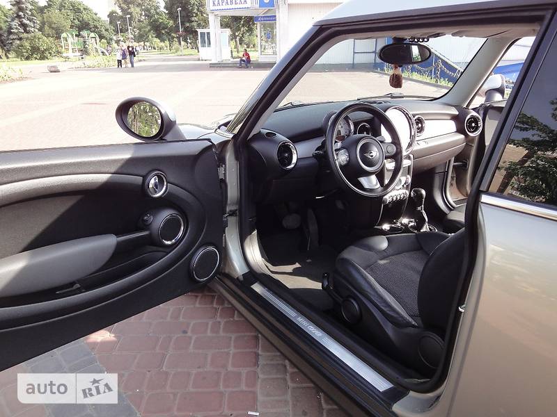 Хетчбек MINI Hatch 2008 в Києві