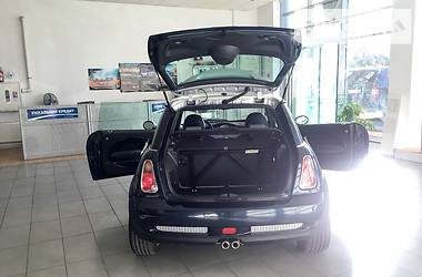 Хэтчбек MINI Hatch 2006 в Чернигове