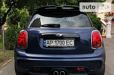 Седан MINI Hatch 2014 в Киеве