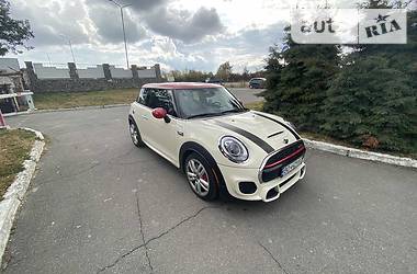 Хэтчбек MINI Hatch 2017 в Тернополе