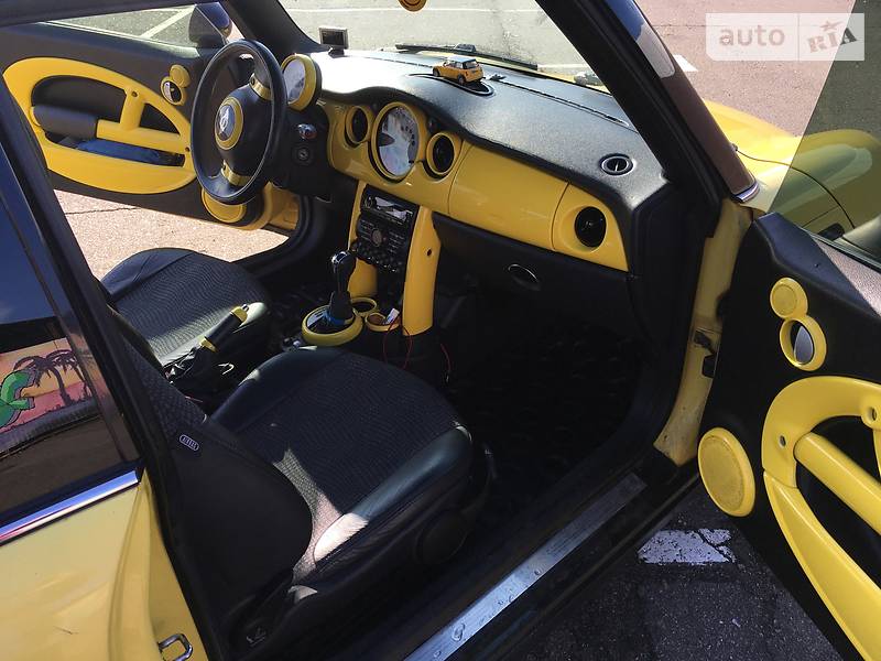 Хетчбек MINI Hatch 2003 в Києві
