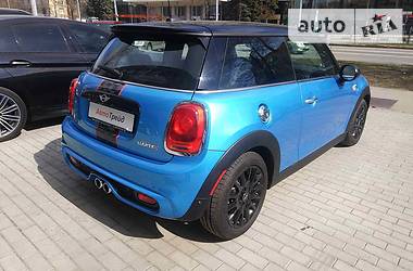 Хетчбек MINI Hatch 2018 в 