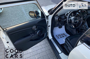 Хэтчбек MINI Hatch 2015 в 