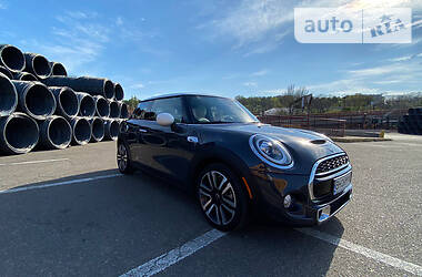 Купе MINI Hatch 2019 в 