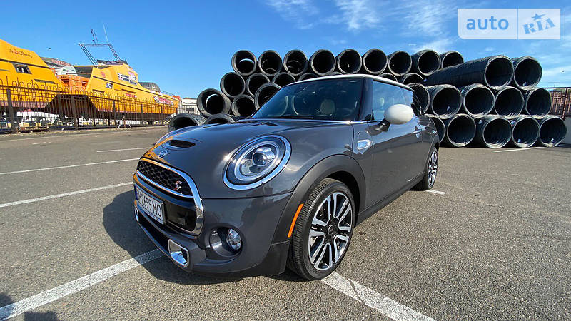 Купе MINI Hatch 2019 в 