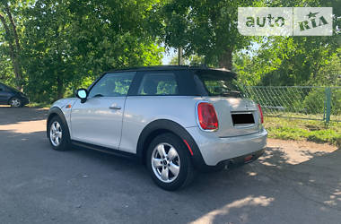 Хетчбек MINI Hatch 2014 в 