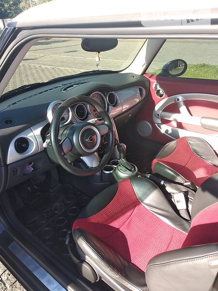 Хэтчбек MINI Hatch 2004 в Одессе