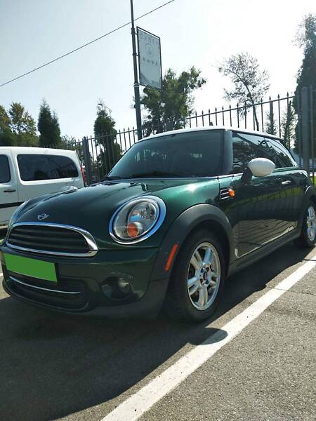 Хэтчбек MINI Hatch 2012 в Полтаве