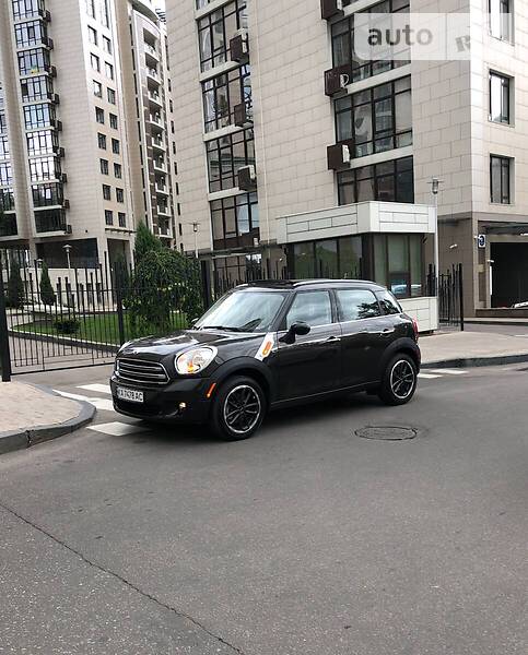 Хэтчбек MINI Hatch 2015 в Киеве