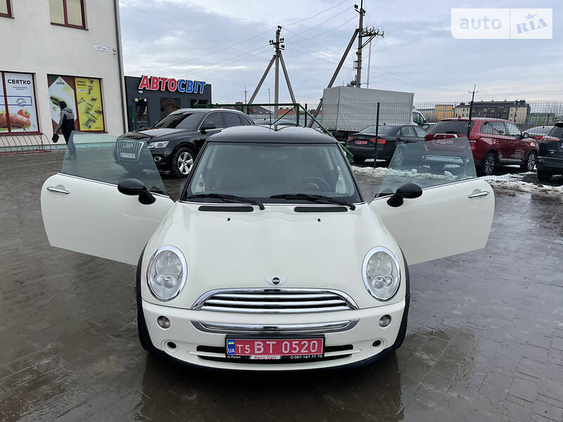 Купе MINI Hatch 2006 в Луцке