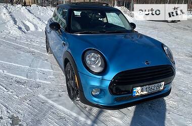 Хетчбек MINI Hatch 2015 в Бучі