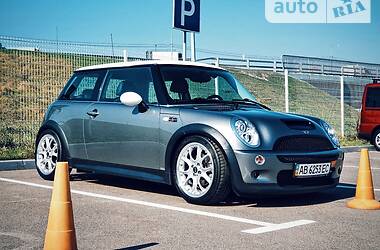 Хэтчбек MINI Hatch 2005 в Киеве