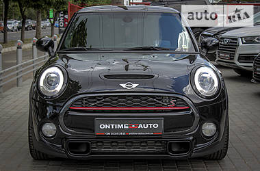 Хэтчбек MINI Hatch 2014 в Одессе