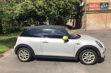 Хетчбек MINI Hatch 2020 в Києві