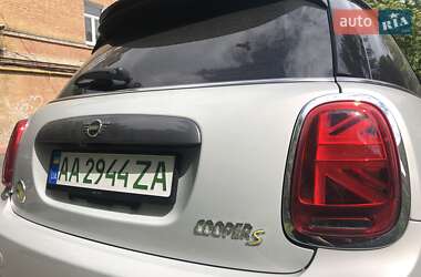 Хетчбек MINI Hatch 2020 в Києві