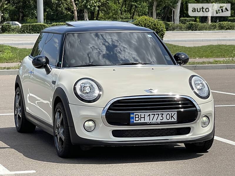 Хэтчбек MINI Hatch 2017 в Одессе