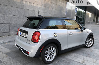 Хэтчбек MINI Hatch 2014 в Киеве