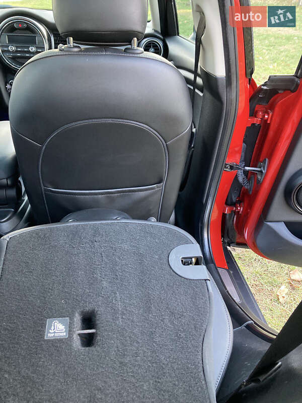 Хэтчбек MINI Hatch 2015 в Киеве