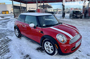 Хэтчбек MINI Hatch 2013 в Ужгороде