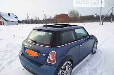 Хэтчбек MINI Hatch 2010 в 