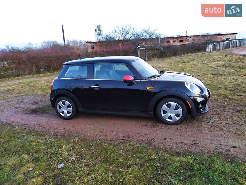 Хетчбек MINI Hatch 2018 в Києві