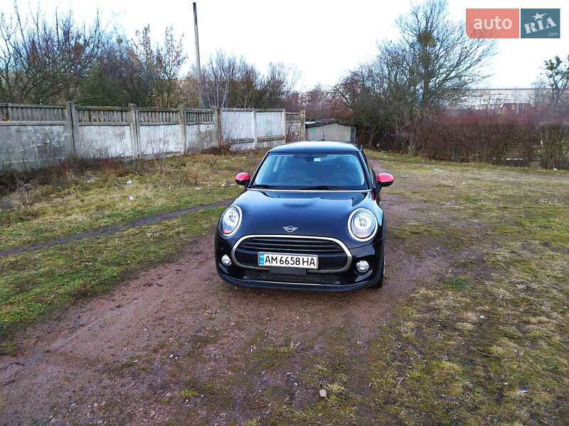 Хэтчбек MINI Hatch 2018 в 