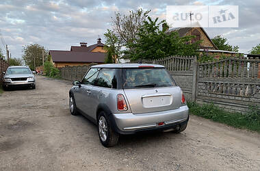 Хэтчбек MINI Hatch 2005 в Луцке