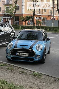 Хэтчбек MINI Hatch 2016 в Ивано-Франковске