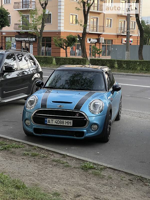 Хэтчбек MINI Hatch 2016 в Ивано-Франковске