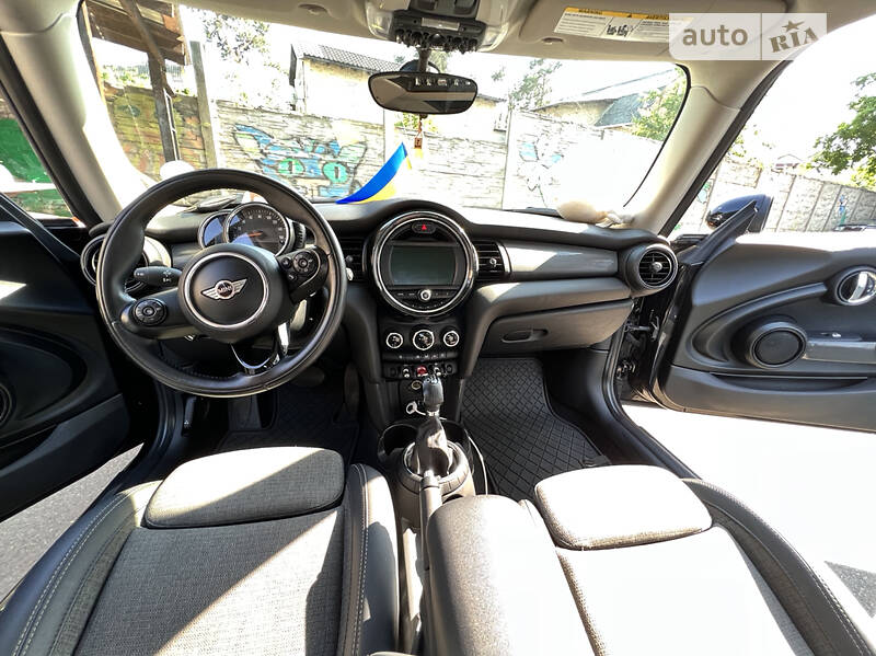 Хэтчбек MINI Hatch 2016 в Ирпене
