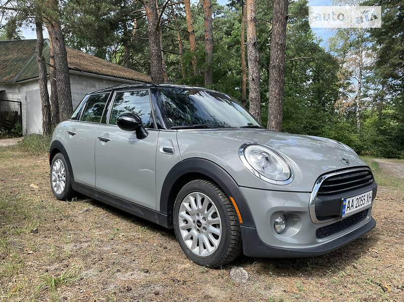 Хетчбек MINI Hatch 2015 в Києві