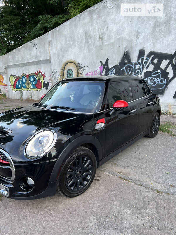 Хетчбек MINI Hatch 2014 в Києві