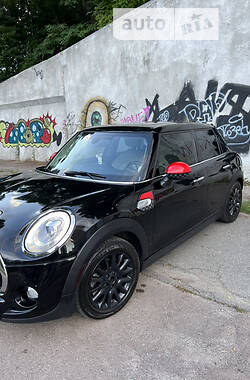 Хетчбек MINI Hatch 2014 в 