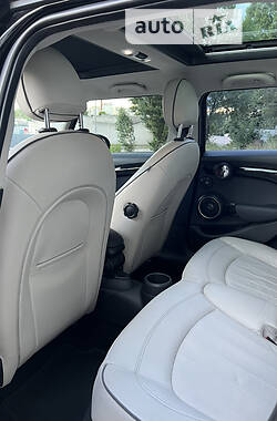 Хетчбек MINI Hatch 2014 в 