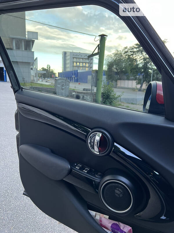 Хетчбек MINI Hatch 2014 в Києві