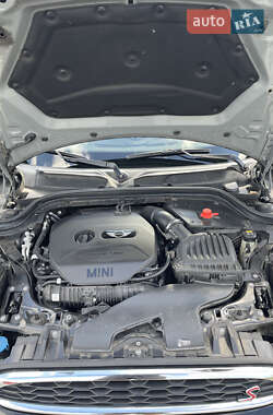 Хетчбек MINI Hatch 2019 в 