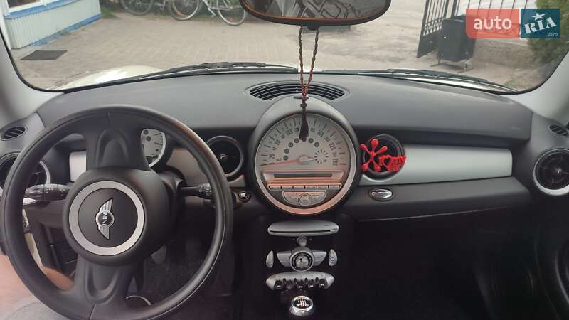 Купе MINI Hatch 2009 в Шацьку фото 10 Купе MINI Hatch 2009 в Шацьку