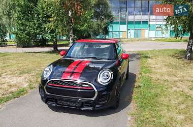 Хетчбек MINI Hatch 2018 в 